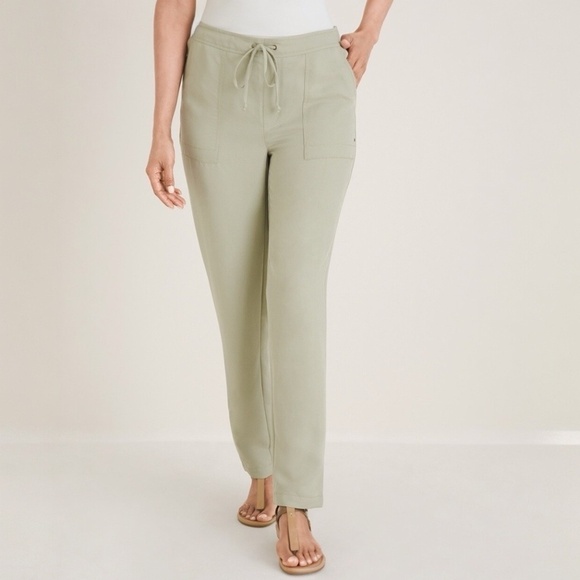 Chico's Pull-On Ankle Pants Cool Sage - Picture 1 of 3